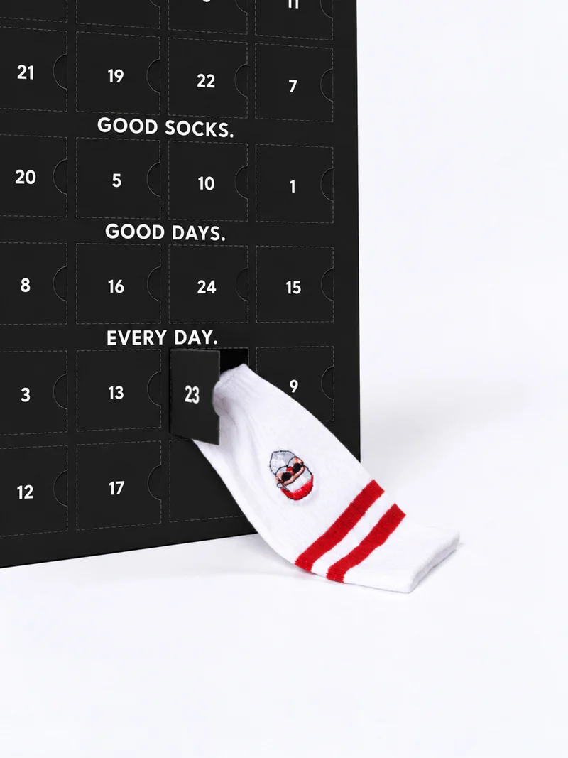 Adventskalender mit Tennissocken 2026