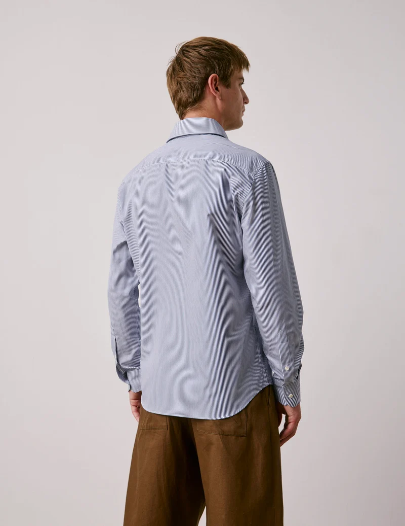 Chemise semi-ajustée rayée bleue