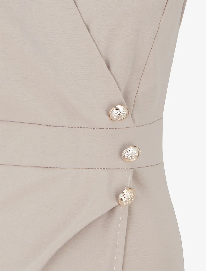 Ärmelloses Wickelkleid - Beige