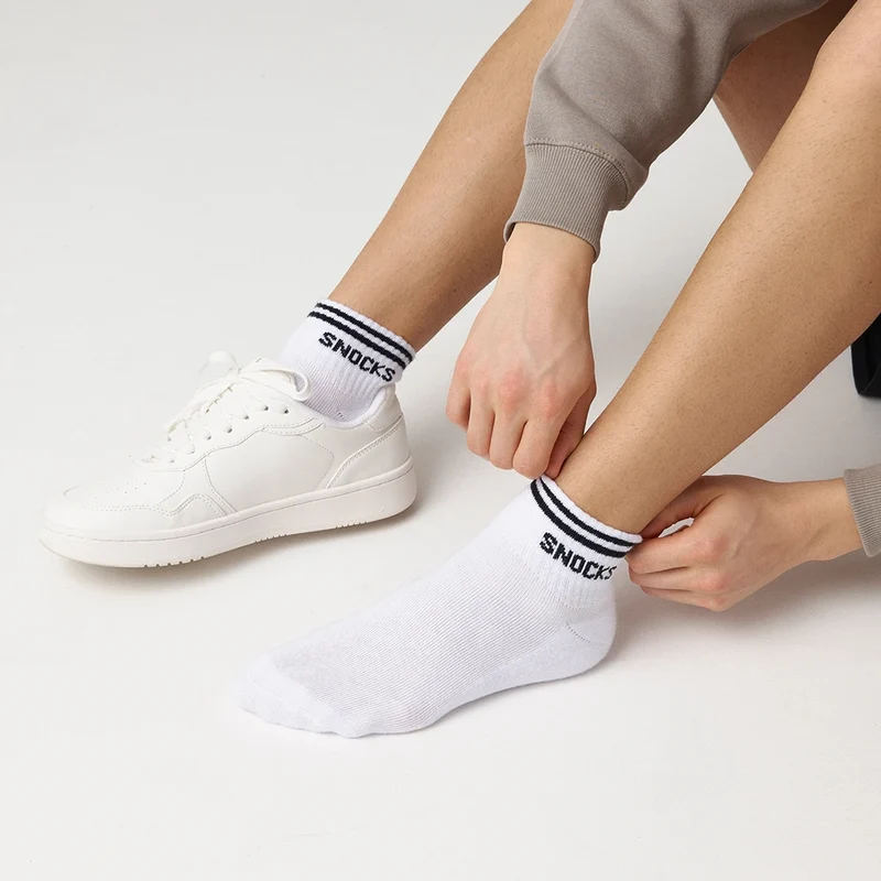Retro Sneaker Socken | Schwarz-Weiß (Streifen)