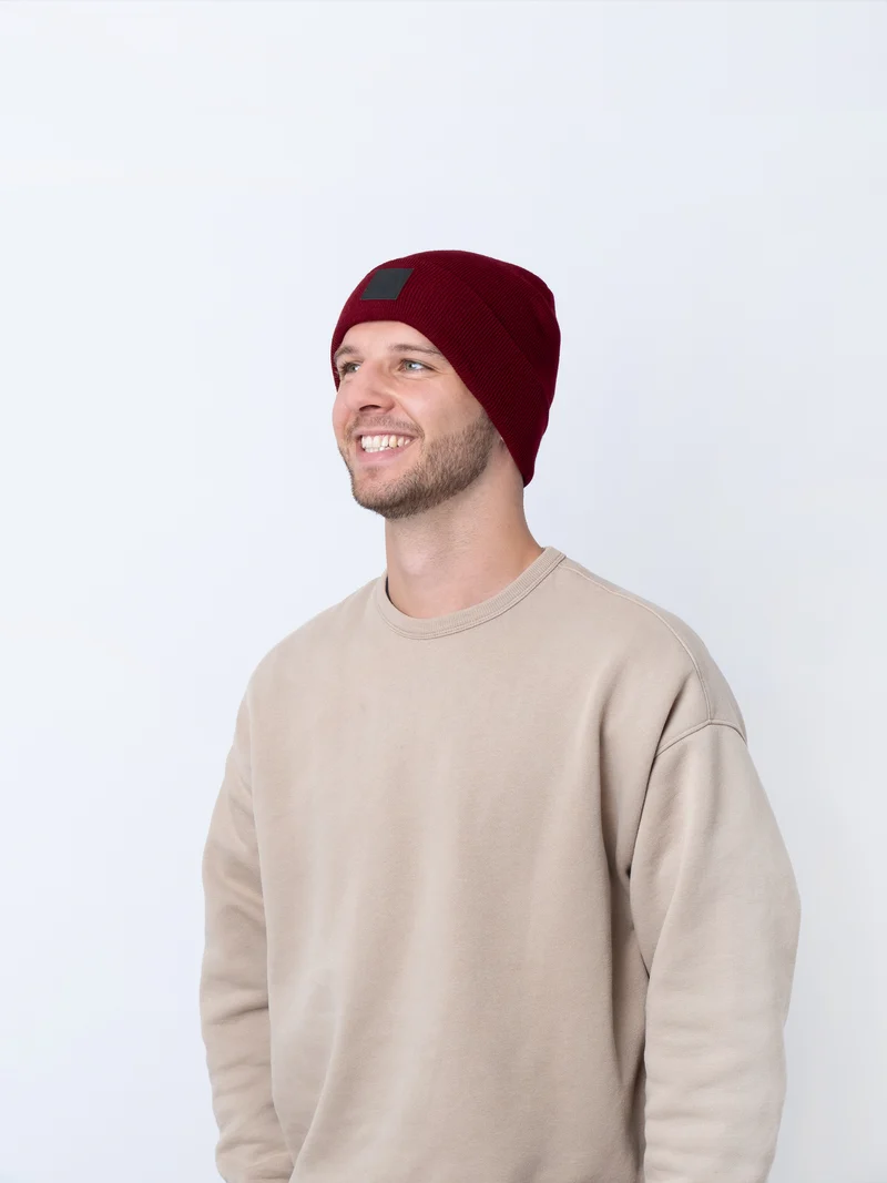 Beanie - Wintermütze Schwarzer Patch