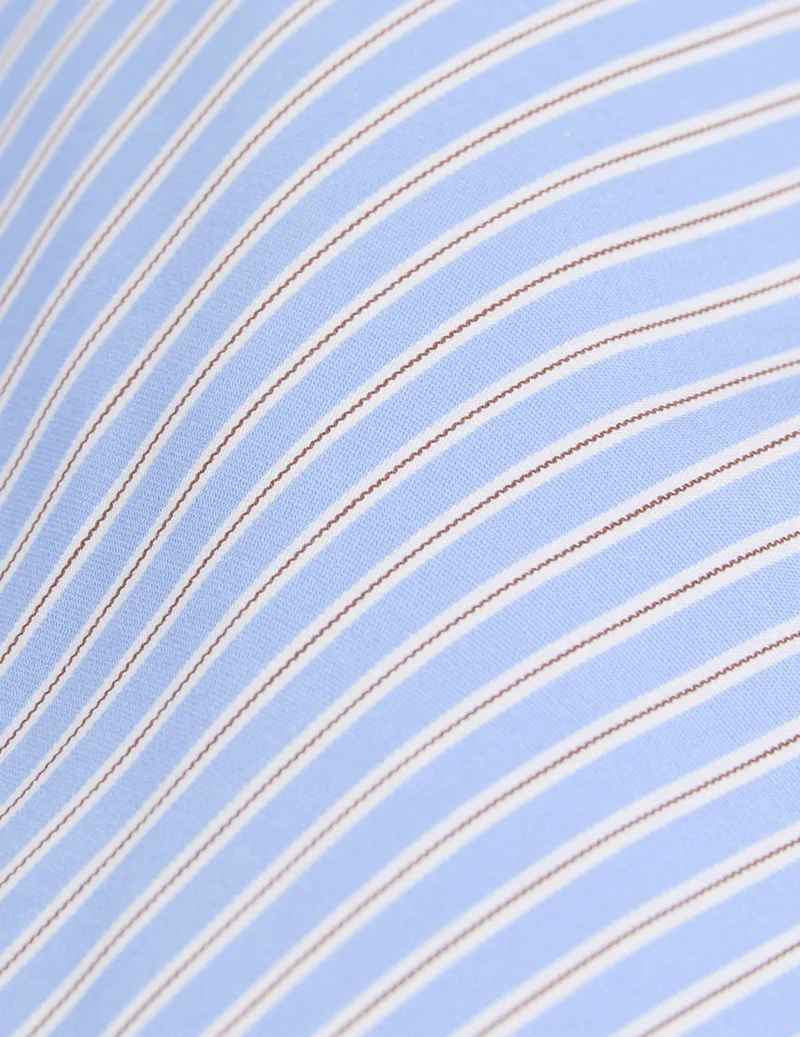 Chemise semi-ajustée rayée bleue