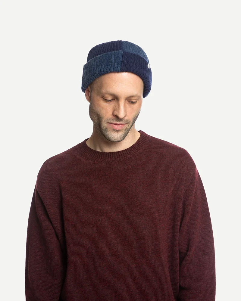 Blaue Mütze Fisherman aus Bio-Wolle von Matona