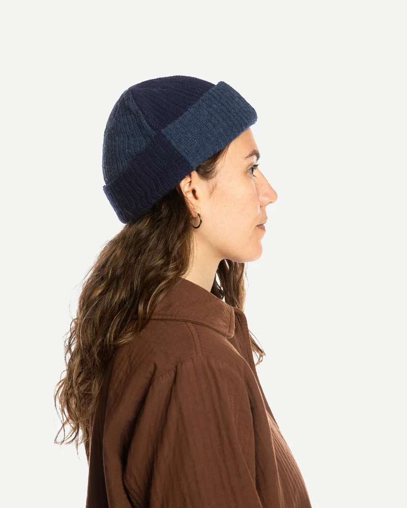 Blaue Mütze Fisherman aus Bio-Wolle von Matona