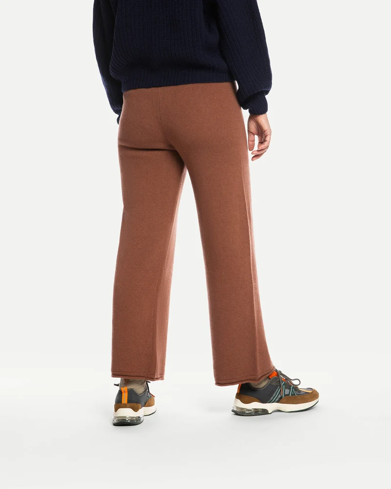 Braune Hose Knitted aus Bio-Wolle von Matona