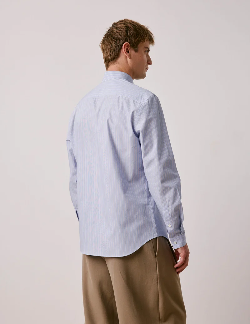 Chemise semi-ajustée rayée bleue