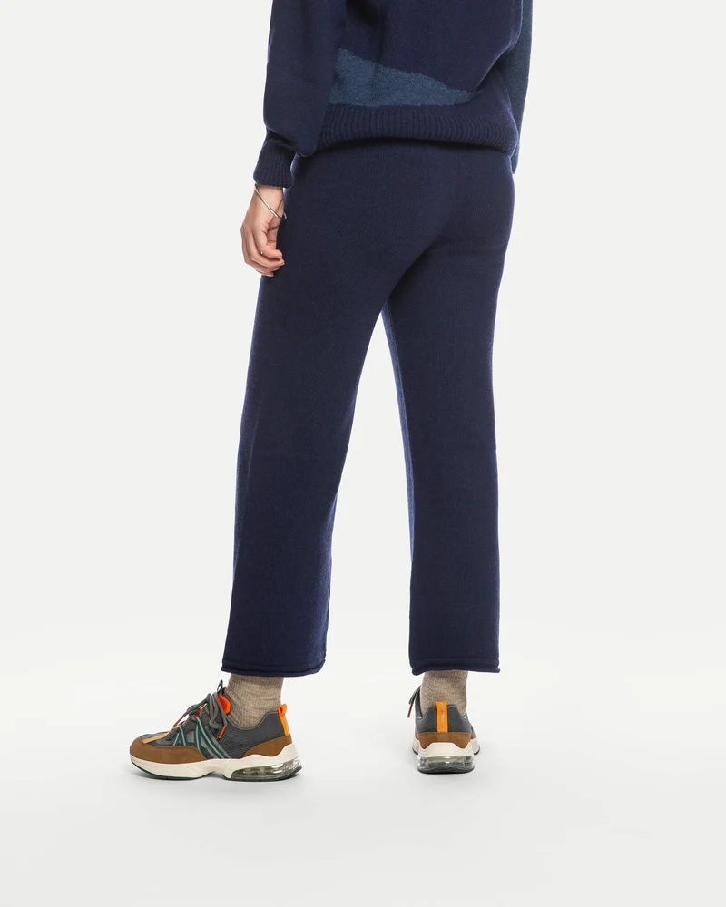 Dunkelblaue Hose Knitted aus Bio-Wolle von Matona