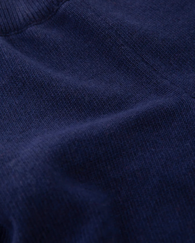 Dunkelblaue Hose Knitted aus Bio-Wolle von Matona