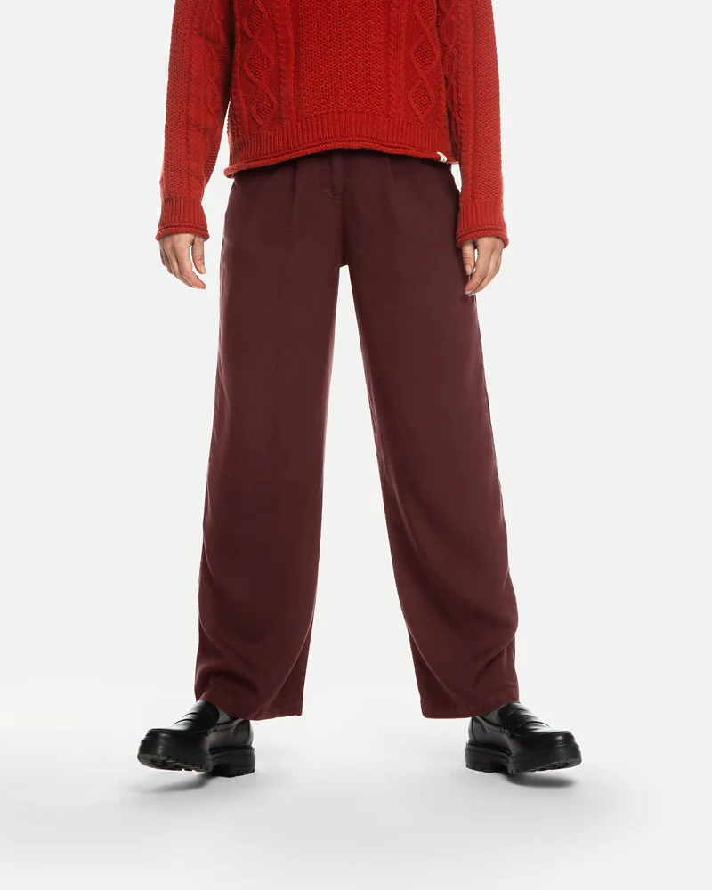 Braunrote Hose Pleated aus 100% Tencel von Matona