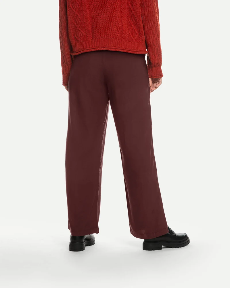 Braunrote Hose Pleated aus 100% Tencel von Matona