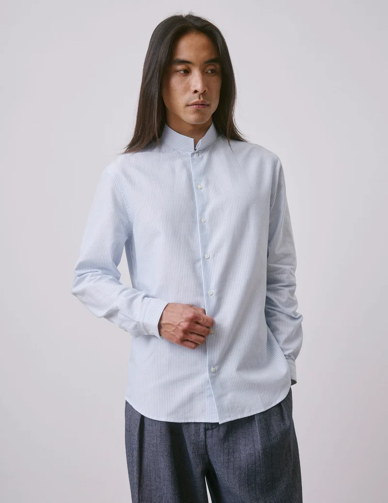 Chemise semi-ajustée rayée bleu clair