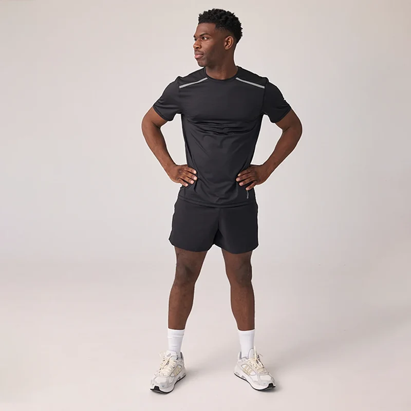 Trainingsshirt mit Reflexstreifen Herren | Schwarz