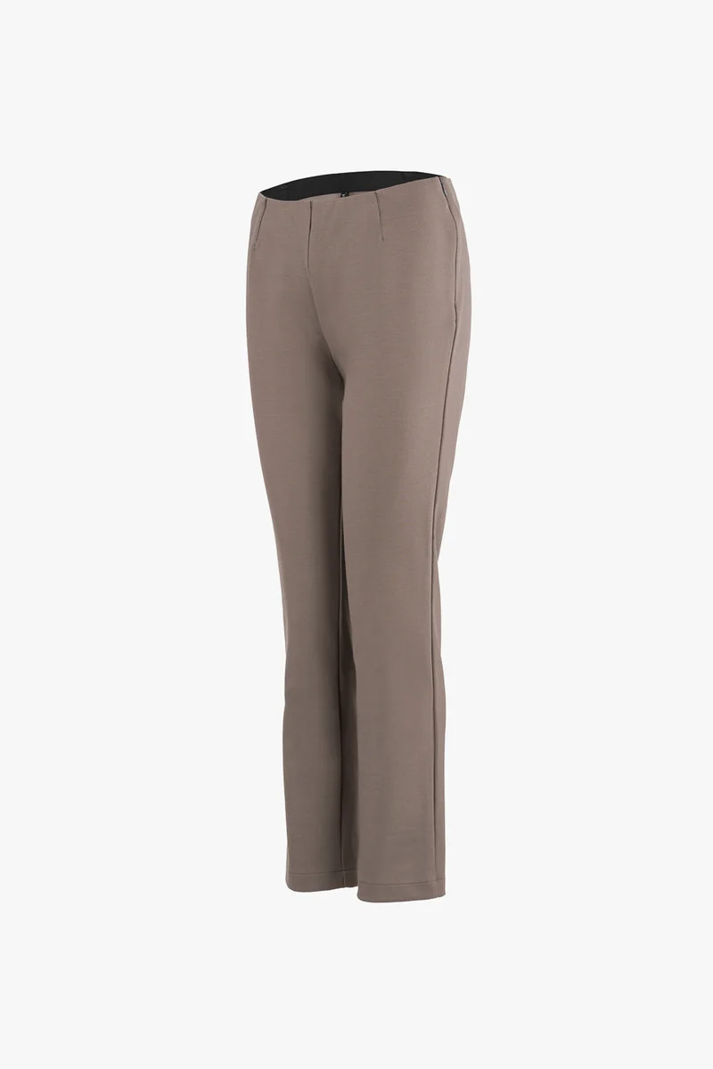 Graubraune Hose Transformation aus Tencel von Moya Kala