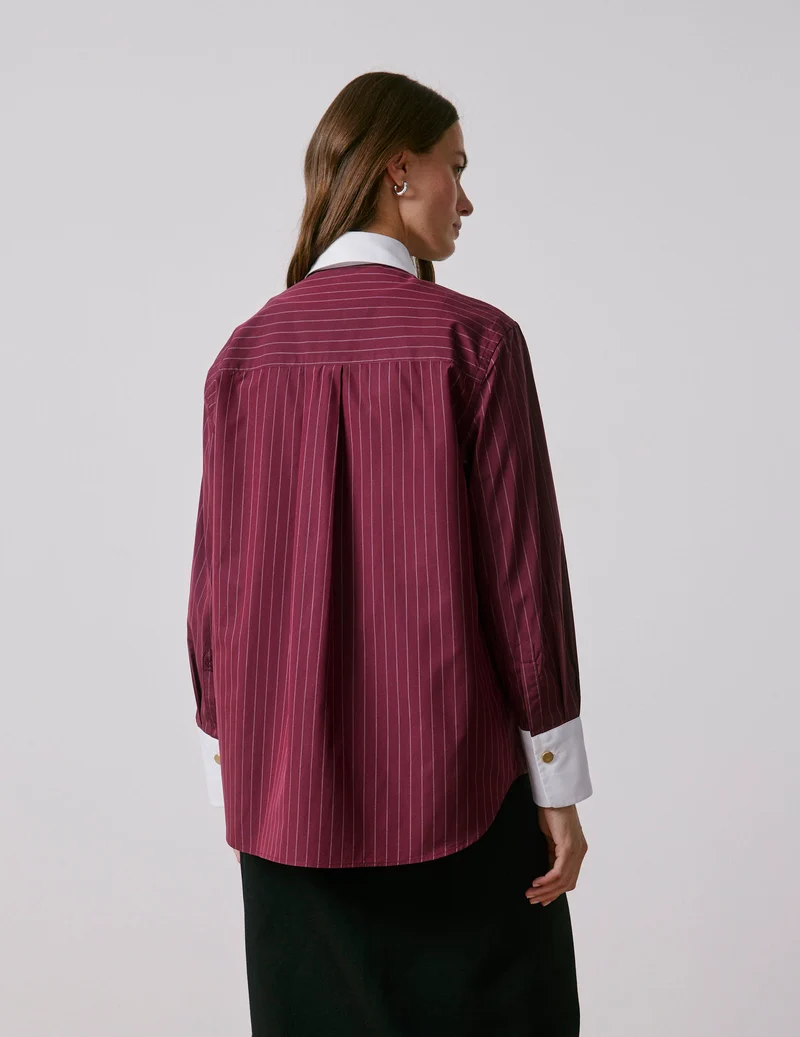 Chemise Naéline avec cravate amovible rayée bordeaux