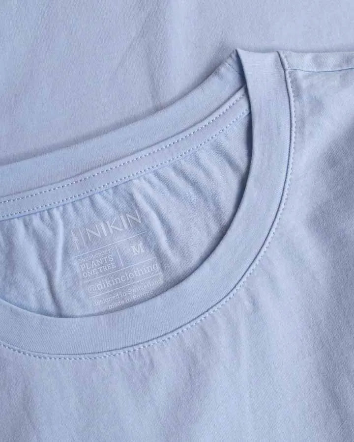 Hellblaues T-Shirt TreeShirt Pocket Mono Relaxed aus 100% recycelter Baumwolle von Nikin
