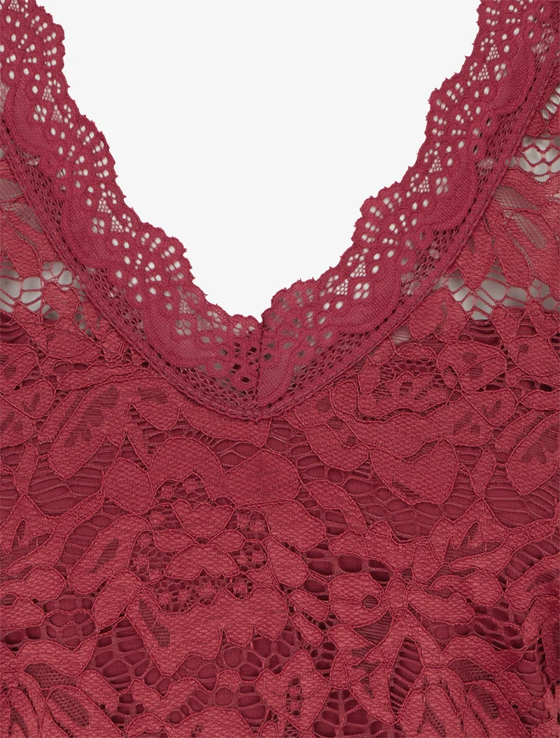 Ärmelloses, figurbetontes Kleid mit Spitzenoberteil - Bordeaux