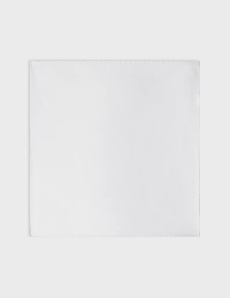 Pochette en soie blanche