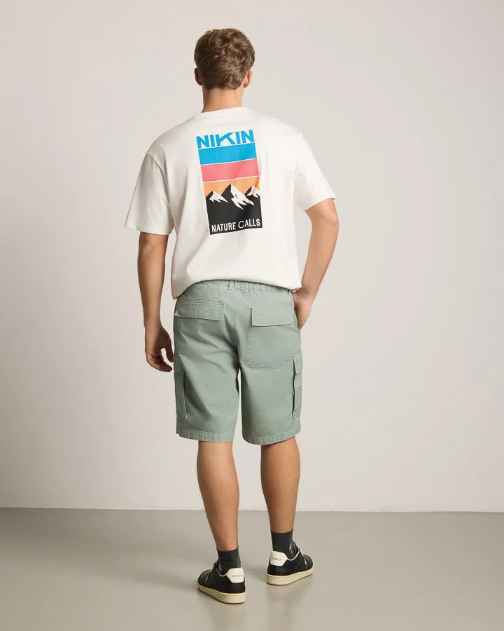 Grüngraue Shorts TreeShorts ReCotton Cargo aus 100% recycelter Baumwolle von Nikin