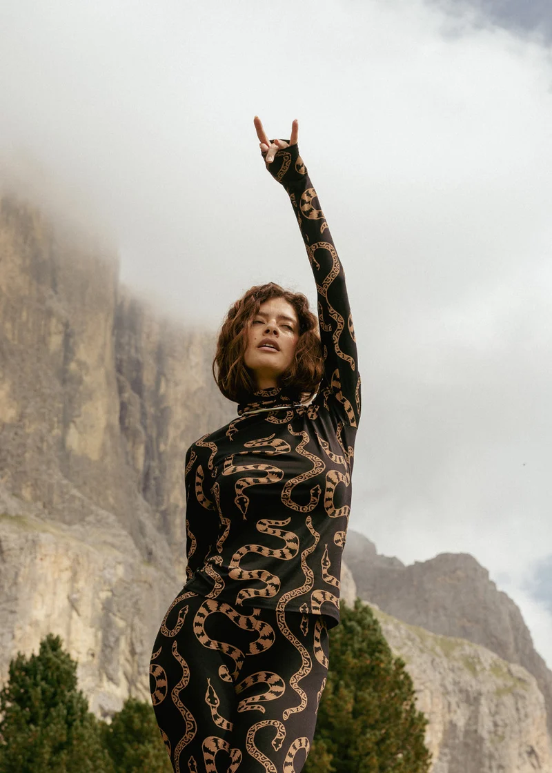 Lyocell Spock Top Medusa von Komana