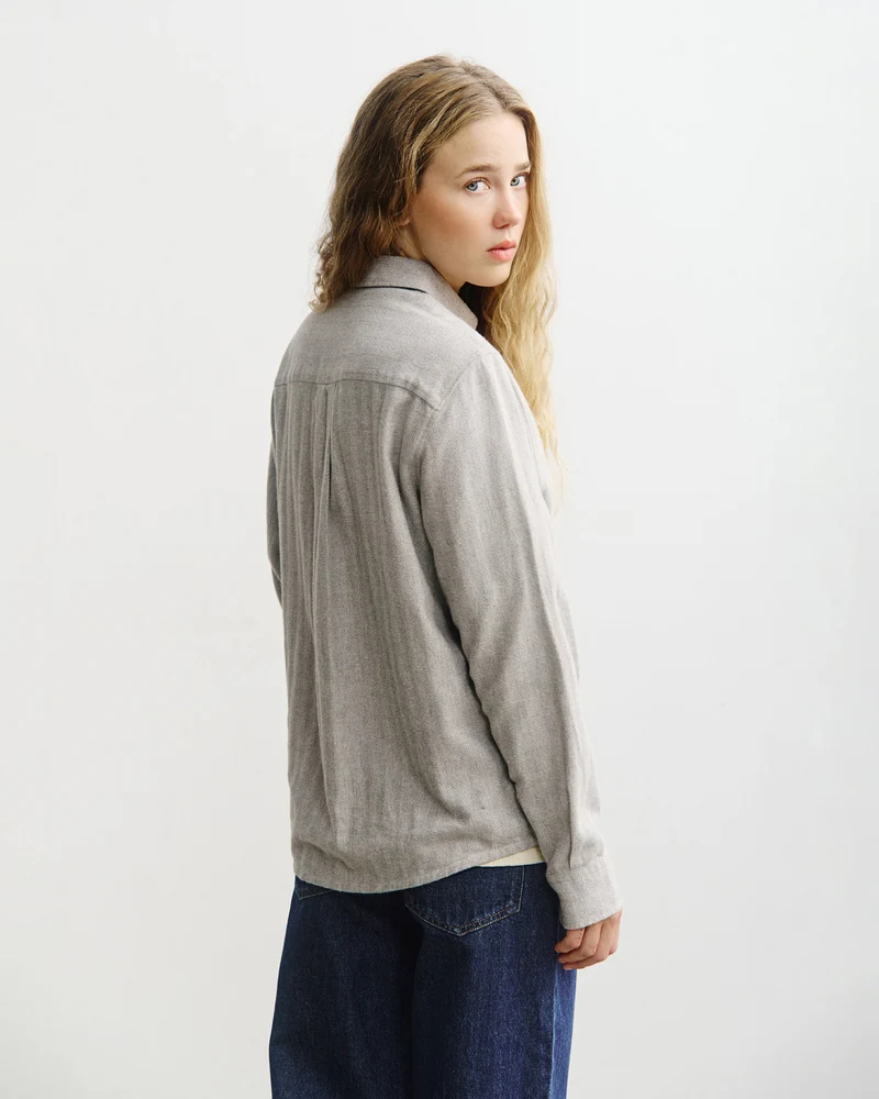 Graues Hemd Herringbone Button Down aus Bio-Baumwolle von Rotholz