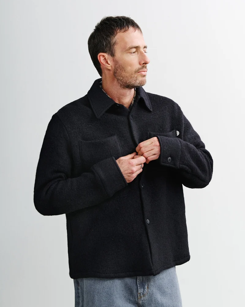 Schwarzes Hemd Overshirt aus Bio-Wolle von Rotholz