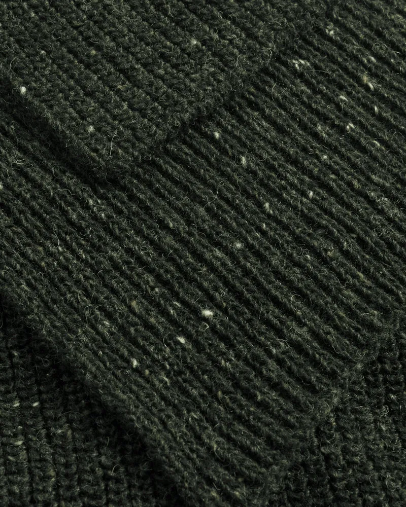 Grüner Schal gestrickt aus Merinowolle von Rotholz