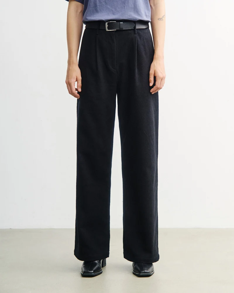 Schwarze Flanellhose High-Waist aus 100% Bio-Baumwolle von Rotholz
