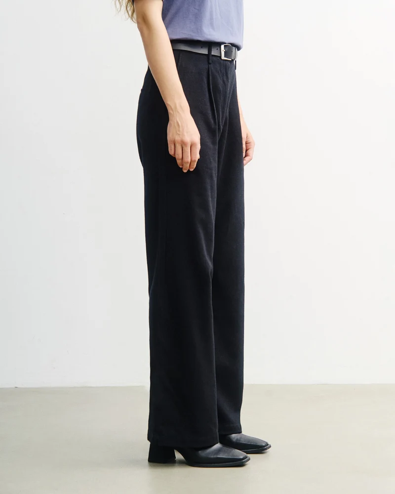 Schwarze Flanellhose High-Waist aus 100% Bio-Baumwolle von Rotholz