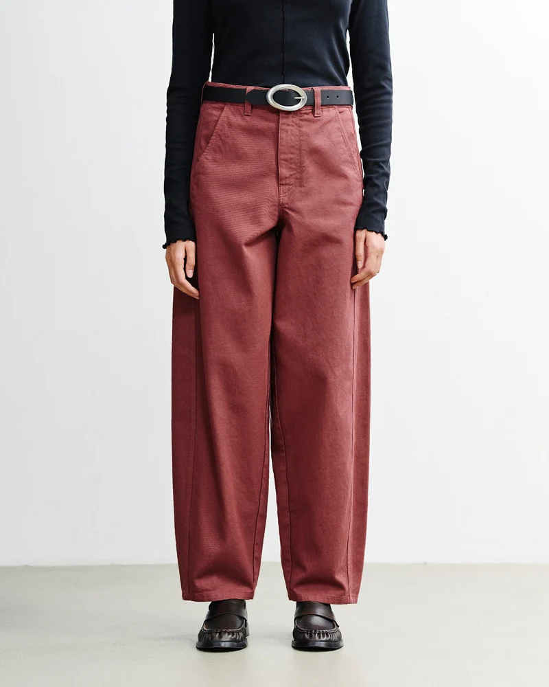 Rote Hose Barrel-Leg aus 100% Bio-Baumwolle von Rotholz