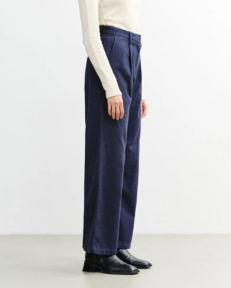 Dunkelblaue Flanellhose High-Waist aus 100% Bio-Baumwolle von Rotholz