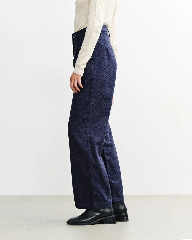 Dunkelblaue Flanellhose High-Waist aus 100% Bio-Baumwolle von Rotholz