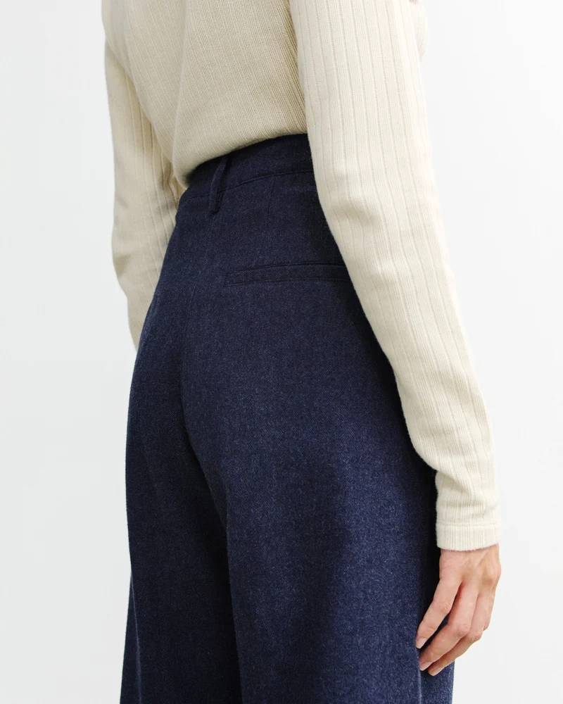 Dunkelblaue Flanellhose High-Waist aus 100% Bio-Baumwolle von Rotholz