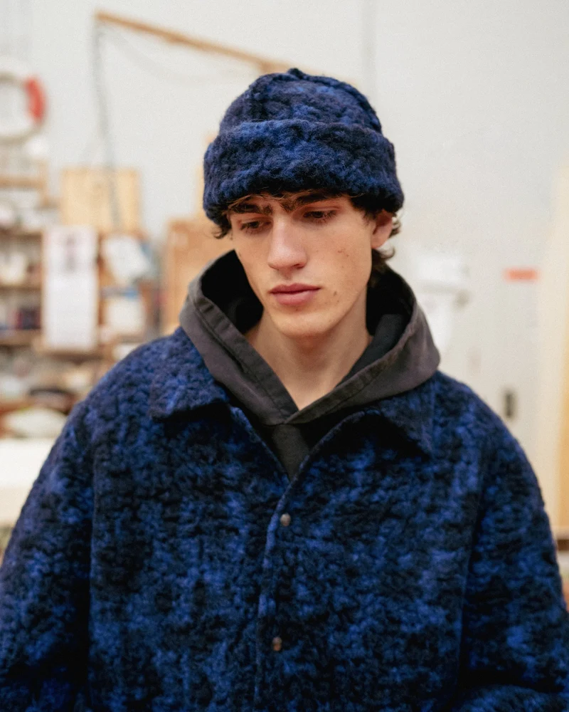 Blaue Sherpa Toque-Mütze aus Bio-Wolle von Rotholz