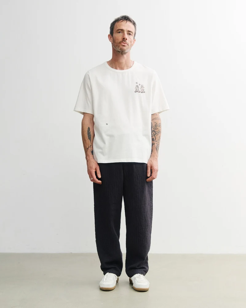 Weisses T-Shirt Caterpillar aus Bio-Baumwolle von Rotholz