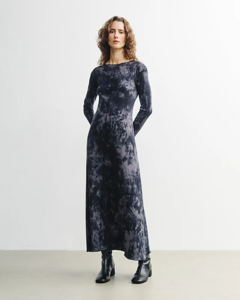 Schwarzes Kleid Batik Pin-Tucked aus Bio-Baumwolle von Rotholz