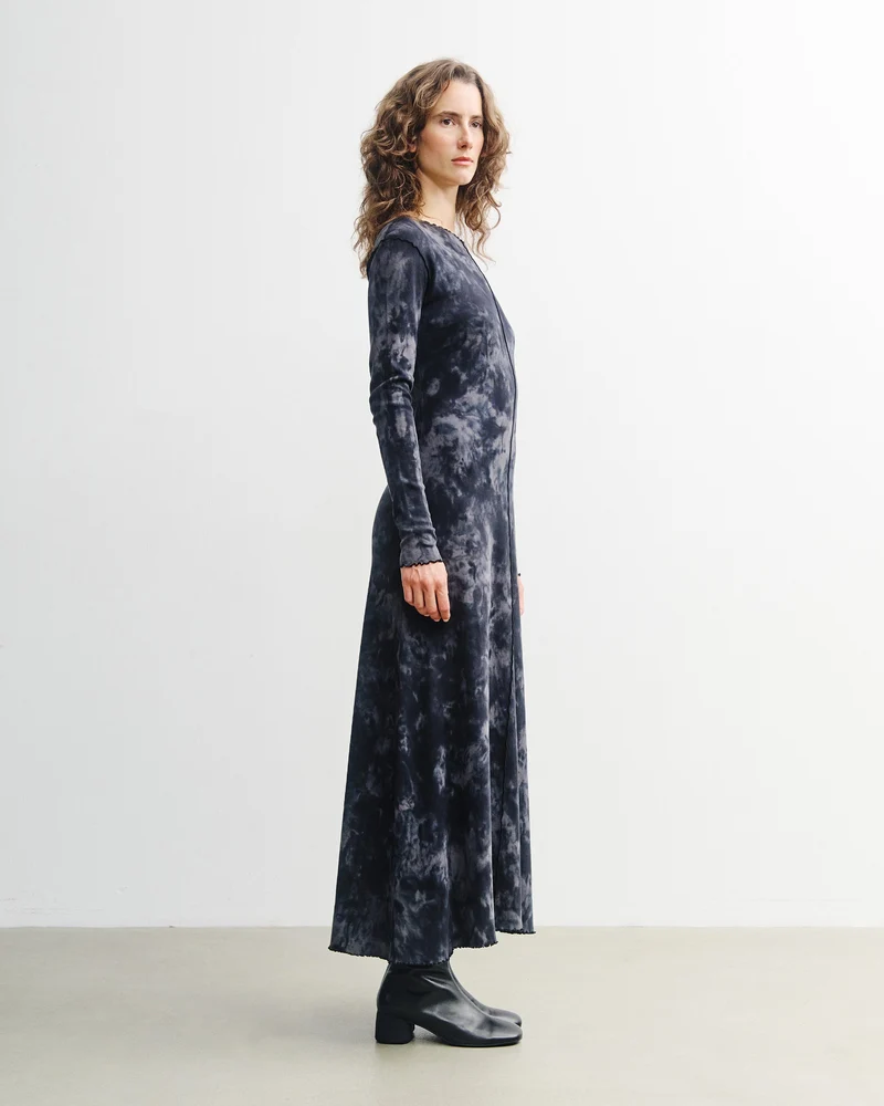 Schwarzes Kleid Batik Pin-Tucked aus Bio-Baumwolle von Rotholz