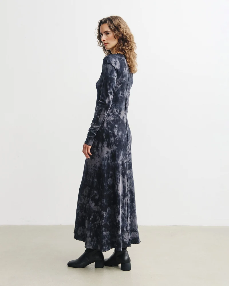 Schwarzes Kleid Batik Pin-Tucked aus Bio-Baumwolle von Rotholz
