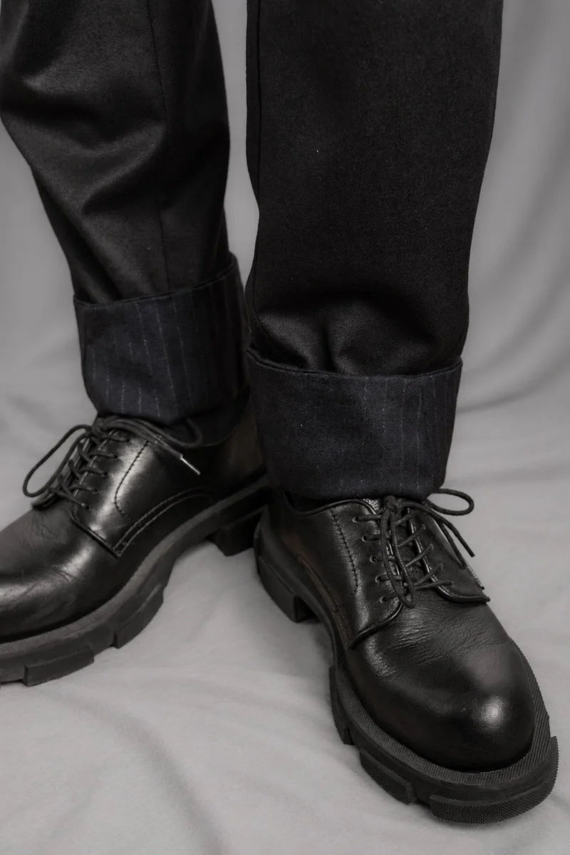 eigensinnig wien | Gropius | Elegante schwarze Anzugshose für Herren in Regular Fit aus hochwertiger Woll-Flanell