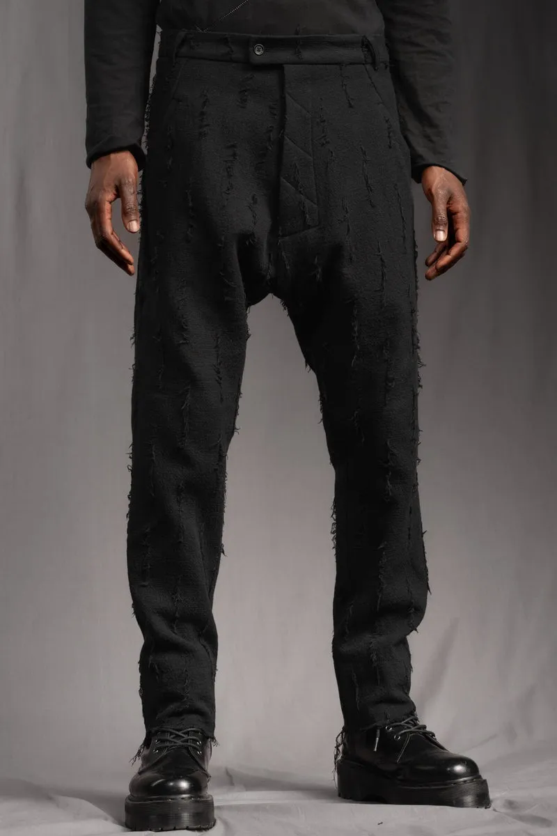 eigensinnig wien | Allegro | Sartoriale Hose mit tiefem Schritt aus Baumwolle mit roher Textur