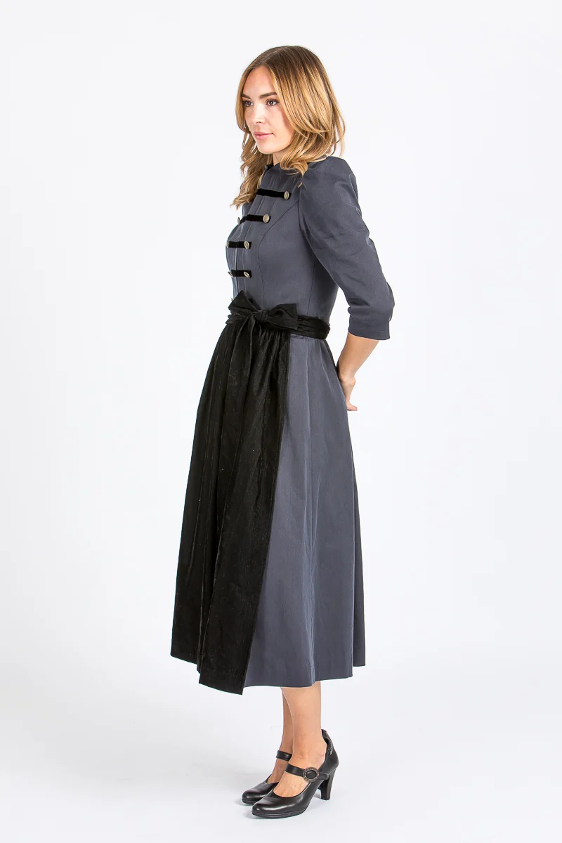 Almliebe Ärmeldirndl Leona blau
