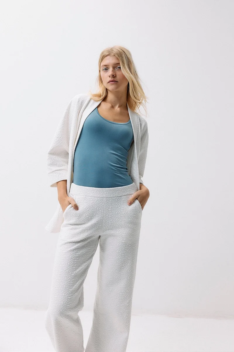 Botanic Lounge Pants - vanilla white aus Bio Baumwolle mit Brennessel-Anteil von Moya Kala