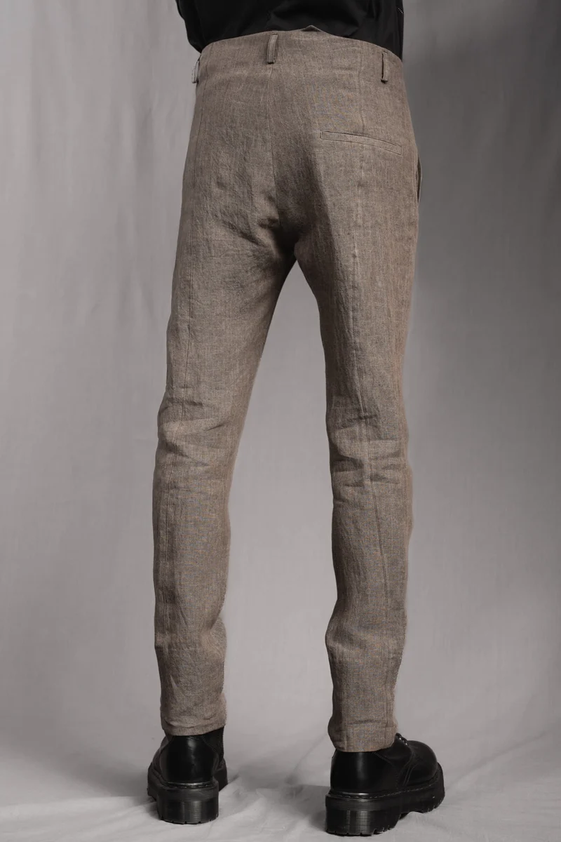 eigensinnig wien | Gropius | Designer Slim-Fit-Chinohose für Herren aus Leinen