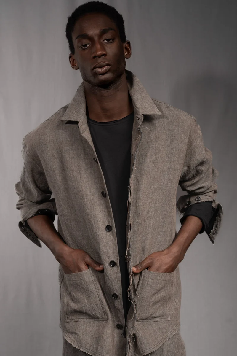 eigensinnig wien | Thoreau | Designer Leinen-Overshirt mit dekonstruierter Silhouette