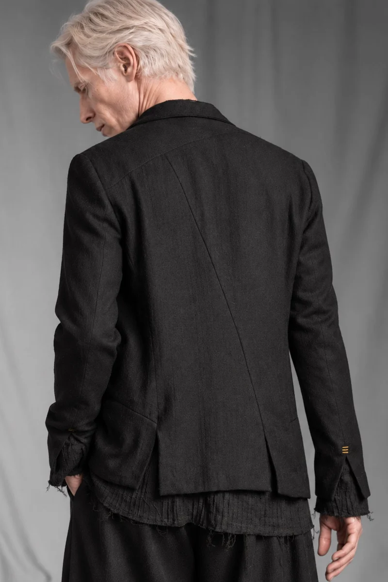 eigensinnig wien | EisVin | Außergewöhnlicher schwarzer Designer-Anzug für Herren mit Slim-Fit Hose aus italienischer Luxuswolle