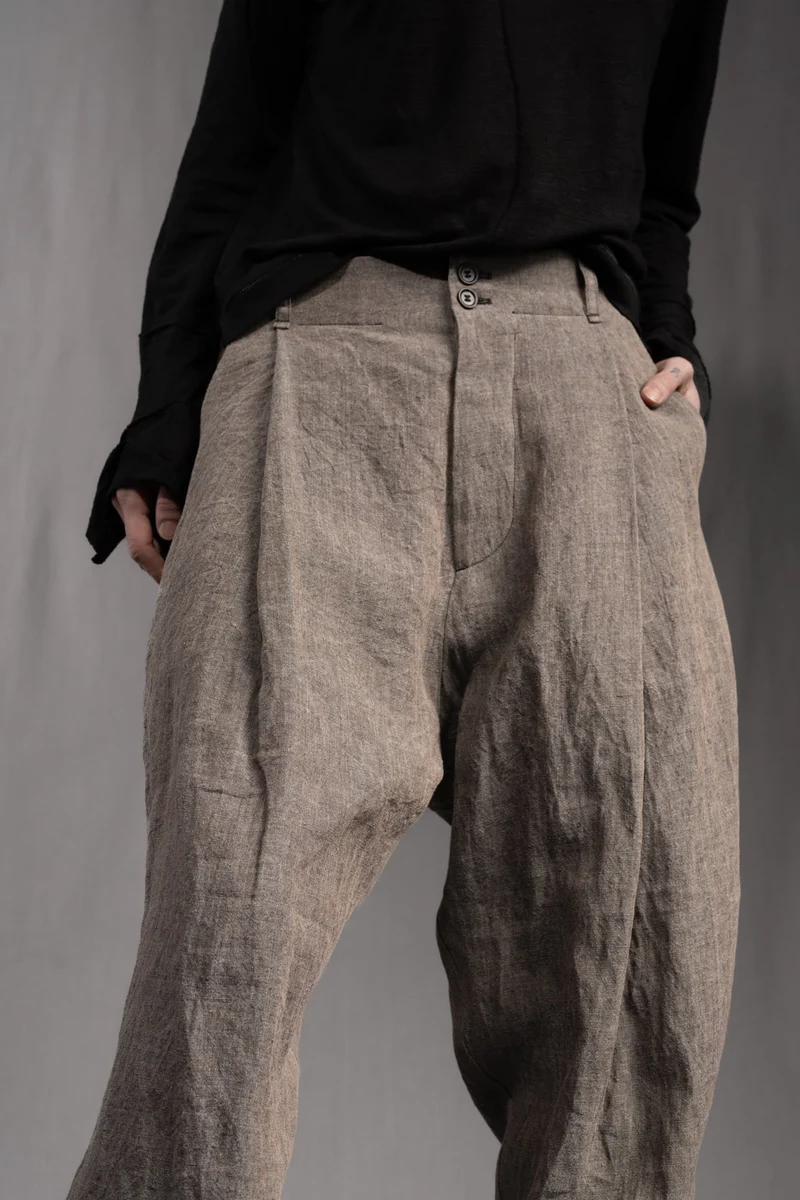 eigensinnig wien | Chiavacci | Weite Designer-Sommerhose mit Bundfalten aus Leinen