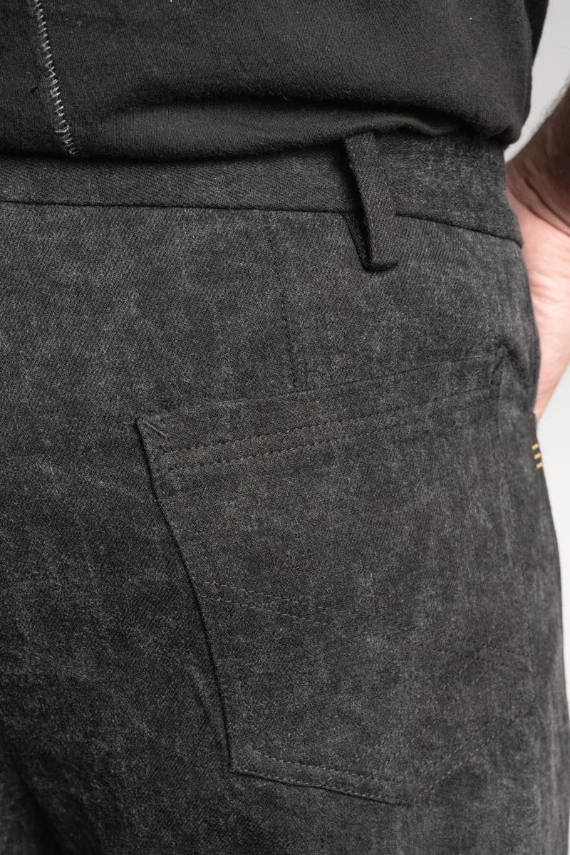 eigensinnig wien | McMurphy | Avantgardistische Relaxed-Tapered-Hose in Dirty Grey