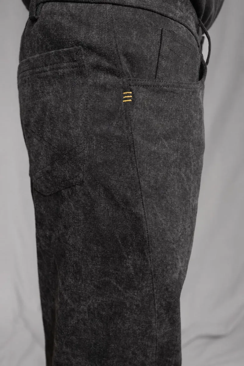 eigensinnig wien | McMurphy | Avantgardistische Relaxed-Tapered-Hose in Dirty Grey