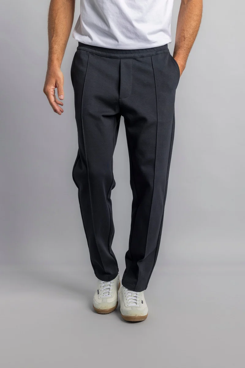 The Casual Pants aus Bio Baumwolle in grau von Dirts
