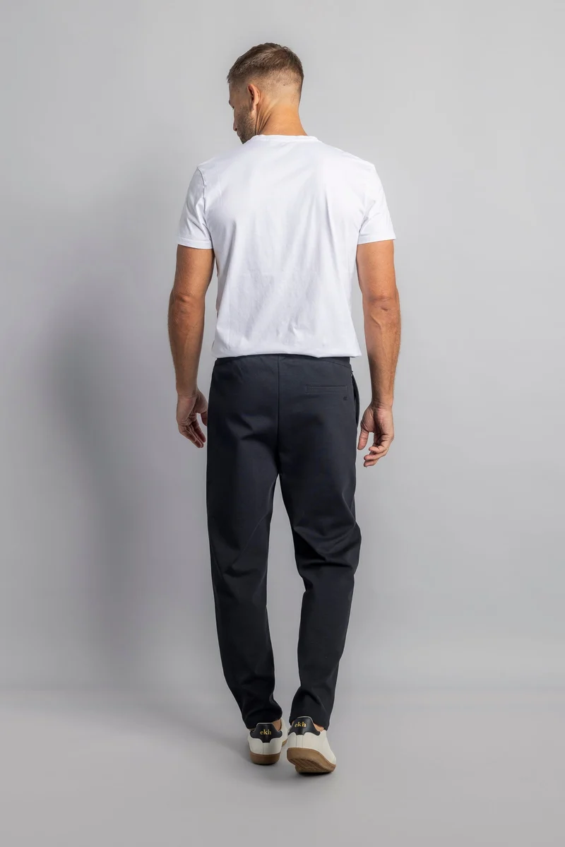 The Casual Pants aus Bio Baumwolle in grau von Dirts