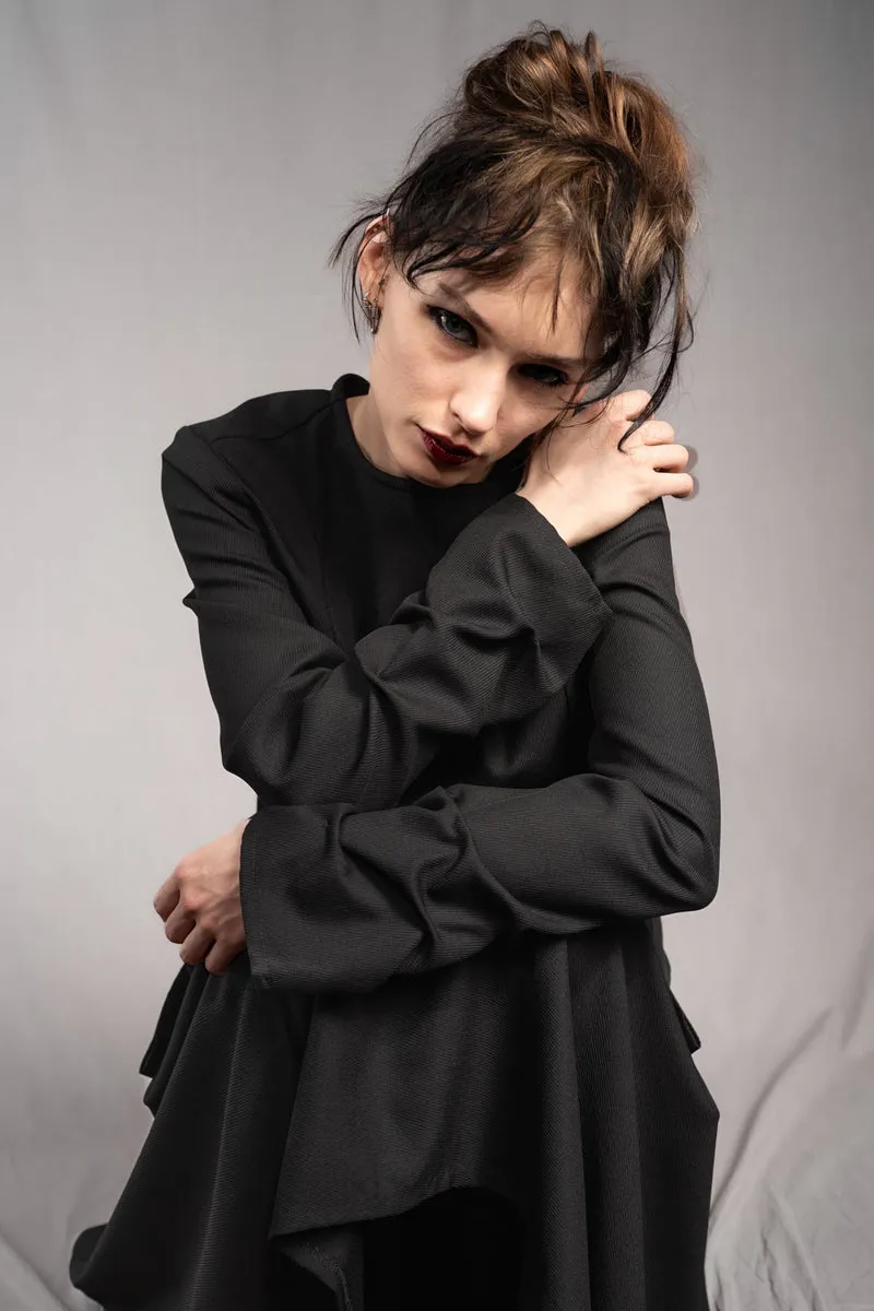eigensinnig wien | SamBac | Schwarzes Dark-Elegance-Outfit aus Langarmtop und Midirock in Twill-Wolle